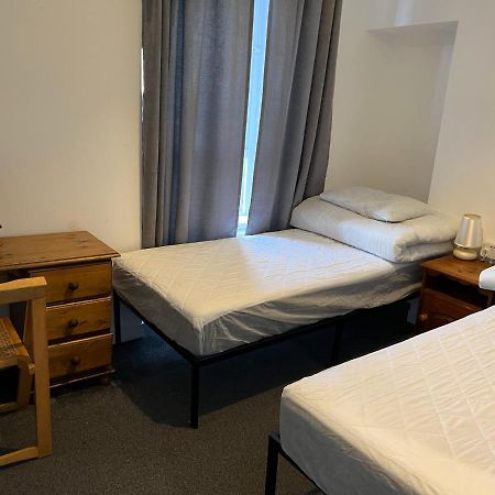Scotland Beds Bed and Breakfast Νταντί Εξωτερικό φωτογραφία